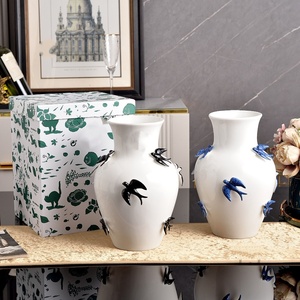 Produit phare : Pot de fleurs Série Swallow, Art déco, Céramique, Glaçure transparente, Vase créatif pour arrangement floral, Léger - Product Image 1