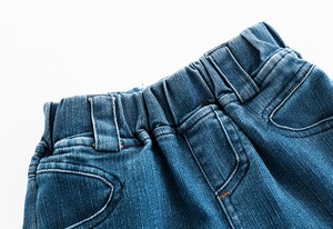 Pantalones Cortos de Mezclilla Importados para Niños, de Color Sólido, Microelásticos, Lavados y Suaves, de Primera Calidad y Más Vendidos - Product Image 2