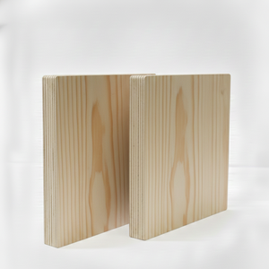 Contrachapado de Pino de Primera Calidad con Superficie Plana, Lijado por Ambos Lados y Revestido con Chapa de Madera - Contrachapado con Chapa de Madera PS - Product Image 1