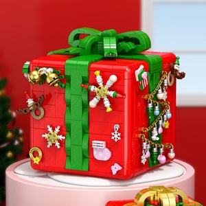 Modèle de jouet le plus vendu, boîte de machine de Noël, blocs de construction de vacances, ornements en plastique, cadeaux de Noël pour enfants, vente en gros OEM - Product Image 2