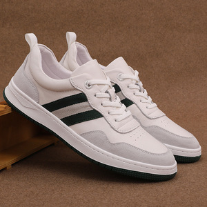 Baskets blanches pour hommes en cuir véritable à bout rond, à enfiler, respirantes, chaussures décontractées d'été - Product Image 1