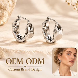 ต่างหูห่วงสแตนเลสแบบหนีบ ดีไซน์เรียบง่ายสำหรับผู้หญิง ขายส่งแบบ OEM ODM - Product Image 1