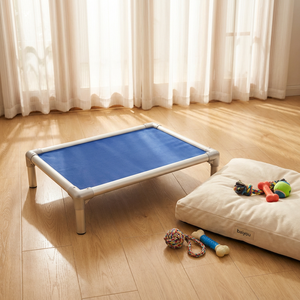 Baiyou Luxe Vierkante Aluminiumlegering PVC Ecologische Hondendeken Accessoires Waterdicht Verhoogd Kalmerend Koelend 95x70x20cm - Product Image 5