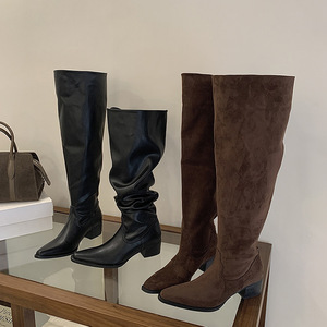 Bottes longues femme 2025 automne-hiver, nouveau modèle, style décontracté, simple, polyvalent, minimaliste, couleur unie, tige large, talon épais, bout pointu - Product Image 1