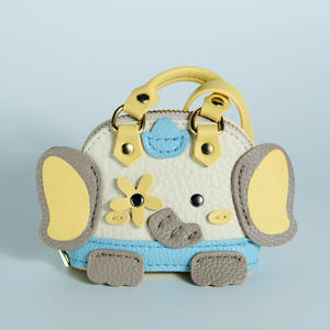 Nouveau Porte-clés de Luxe Tendance avec Mini Sac à Main, Pendentif de Créateur et Petits Breloques Ornementales, en Cuir de Luxe pour Sac à Main - Product Image 4