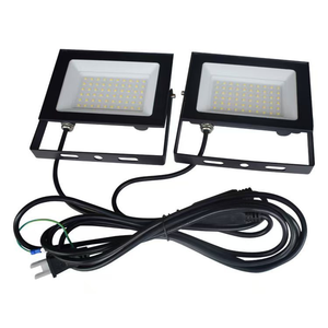 Projecteur LED sur trépied étanche 70W à 3 têtes, 110V/220V, avec cordon d'alimentation de 5M - Product Image 4