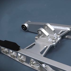 อะไหล่ตกแต่งมอเตอร์ไซค์ อลูมิเนียมสวิงอาร์มหลัง เหมาะสำหรับ YAMAHA Y15ZR/LC135/RC150 ชุดแต่งสวิงอาร์ม - Product Image 5