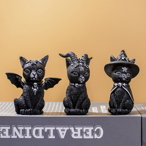 Fabricantes personalizados Halloween gato negro adorno brujas sombrero figuritas de animales de colores estatua de resina polivinílica - Product Image 3
