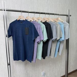 T-shirts personnalisés en polyester à séchage rapide pour hommes, vente en gros à bas prix, impression de logo sur mesure, t-shirts de sport pour hommes - Product Image 1