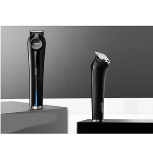 Recortadora de Pelo Profesional 5 en 1 de Acero Inoxidable para Hombre, Kit de Cuidado de la Barba, Recargable por USB, 600 mAh, Indicador Luminoso, 90-120 min - Product Image 2