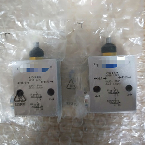 صمام تحكم هوائي V/o-3-1/8 4938 جديد مع شحن مجاني V/o31/8 - Product Image 1