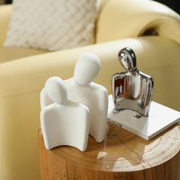 Ornements en céramique créatifs abstraits en forme de couple, décoration moderne et simple pour la maison, la chambre à coucher, le salon