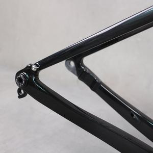 Cadre <span class=keywords><strong>de</strong></span> vélo <span class=keywords><strong>de</strong></span> gravier en fibre <span class=keywords><strong>de</strong></span> <span class=keywords><strong>carbone</strong></span> noir et blanc, peinture, GR208, pneu max 700*50C, dropout UDH avec <span class=keywords><strong>tige</strong></span> <span class=keywords><strong>de</strong></span> <span class=keywords><strong>selle</strong></span> <span class=keywords><strong>de</strong></span> 31,6 mm - Product Image 5