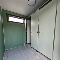 Conteneur en acier détachable de luxe 20 pieds Immeuble de bureaux mobiles pour parc extérieur Hôtel Appartement Maison Chambre Utilisation des toilettes