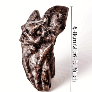Venta al por mayor de murciélagos de Yooperlite tallados a mano con cristal natural y reacción UV, ideales para regalo. - Product Image 3
