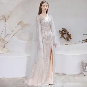 Gaun Malam Formal Panjang Bermanik-manik Putri Duyung Celah Tinggi Kristal Kerah V Seksi dengan Jubah