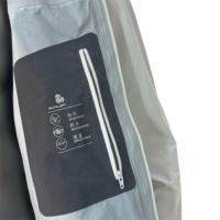 Fabricants de vêtements Designer personnalisé Logo personnalisé Nylon recyclé tricoté 3 couches softshell pour hommes Veste d'extérieur