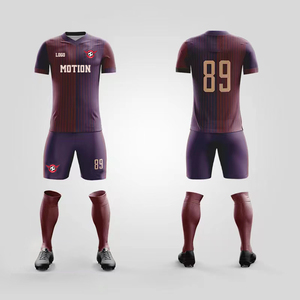 Uniforme de Fútbol <span class=keywords><strong>La</strong></span> <span class=keywords><strong>Liga</strong></span> Rojo y Blanco OEM, 100% Poliéster, Secado Rápido, Antibacterial, Transpirable - Product Image 3