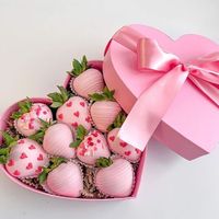 OEM-geeignete Premium-Kartonverpackung für Valentinstagsgeschenke, luxuriöse Schokoladengeschenkbox in Herzform, Geschenkbehälter