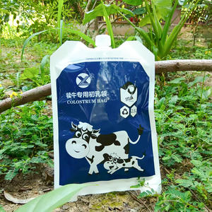 Sac en PE personnalisé de 4 L, matériaux de qualité alimentaire, blanc laiteux, avec bec verseur central, pour colostrum animal, lait, eau, liquide, boisson, pesticide - Product Image 5