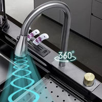 Évier de cuisine design moderne en acier inoxydable, évier à une cuve intelligent de bonne qualité avec robinet à cascade, lave-gobelet et poubelle