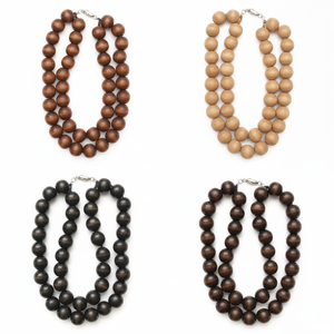 Collier léger en bois fait main de style tribal africain avec forme naturelle pour la mode ethnique par MOHSIN HANDICRAFTS - Product Image 1