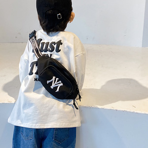 Borsa a tracolla coreana alla moda per ragazzi, borsa a tracolla versatile casual per bambini con stampa di lettere, zainetto piccolo in nylon per ragazze - Product Image 3