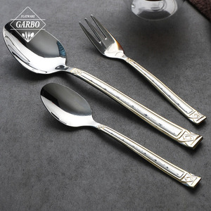 Bán Sỉ Đồ Dùng Bạc Khách Sạn Sang Trọng Đám Cưới Đồ Dùng Bạc Có Tay Cầm Vuông Bằng Thép Không Gỉ Muỗng Dao Bạc Bộ Dụng Cụ Dẹt Màu Vàng - Product Image 5