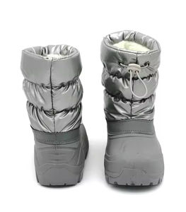 أحذية شتوية للأطفال YLK470 بالجملة، أحذية ثلج فضية أنيقة تصل إلى منتصف الساق، دافئة ومقاومة للماء للاستخدام الخارجي - Product Image 4