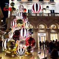 Sapin de Noël créatif en ballons, décoration géante en boule miroir scintillante, exposition extérieure pour les centres commerciaux et les places publiques