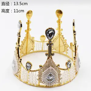 Kuchen Backen Kinder Crystal Queens Crown Handgemachte Legierung Haarschmuck Mini Golden Cake Topper Crown für kleine Mädchen