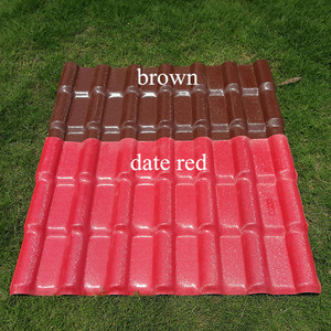 Fourniture de tuiles de toiture en <span class=keywords><strong>PVC</strong></span> revêtues d'ASA de couleur rouge de 3 mm d'épaisseur et accessoires associés - Product Image 1