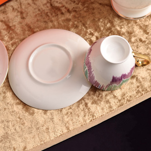 Service à thé de luxe européen en porcelaine fine, vaisselle royale en céramique de haute qualité, comprenant soucoupes, pour café chaud, idéal pour le thé de l'après-midi, en promotion - Product Image 3