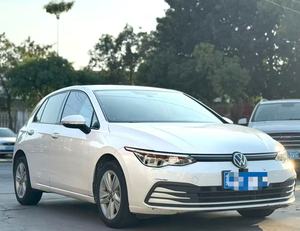 Volkswagen <span class=keywords><strong>Golf</strong></span> <span class=keywords><strong>8</strong></span> <span class=keywords><strong>2021</strong></span> d'occasion en promotion, berline 5 portes 5 places, intérieur foncé, essence, exportée de Chine - Product Image 2