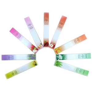Pluma de aceite para cutículas con sabor a frutas naturales con kit de cuidado de uñas de vitamina E para embalaje de botellas de tratamiento de uñas con patrón de flores - Product Image 2