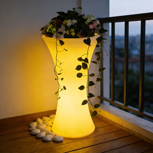 Grand <span class=keywords><strong>pot</strong></span> de fleurs <span class=keywords><strong>lumineux</strong></span> d'extérieur étanche RGB avec télécommande sans fil, idéal pour les événements internationaux, les hôtels, etc. - Product Image 3