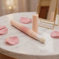 Tubes de rouge à lèvres vides Yuecai, tubes de baume à lèvres minces style stylo, fournisseur en gros de cosmétiques