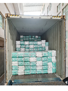 Pañales Desechables Suaves y Transpirables de Primera Calidad para Bebés, Marca OEM ODM, con Pulpa de Celulosa Impresa, en Bolsa de PE o Caja - Product Image 4