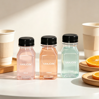 Plastic flesjes van 100ml (3.4 fl oz), vierkant, voor immuunversterkende shotjes, koudgeperste sapjes en dranken.