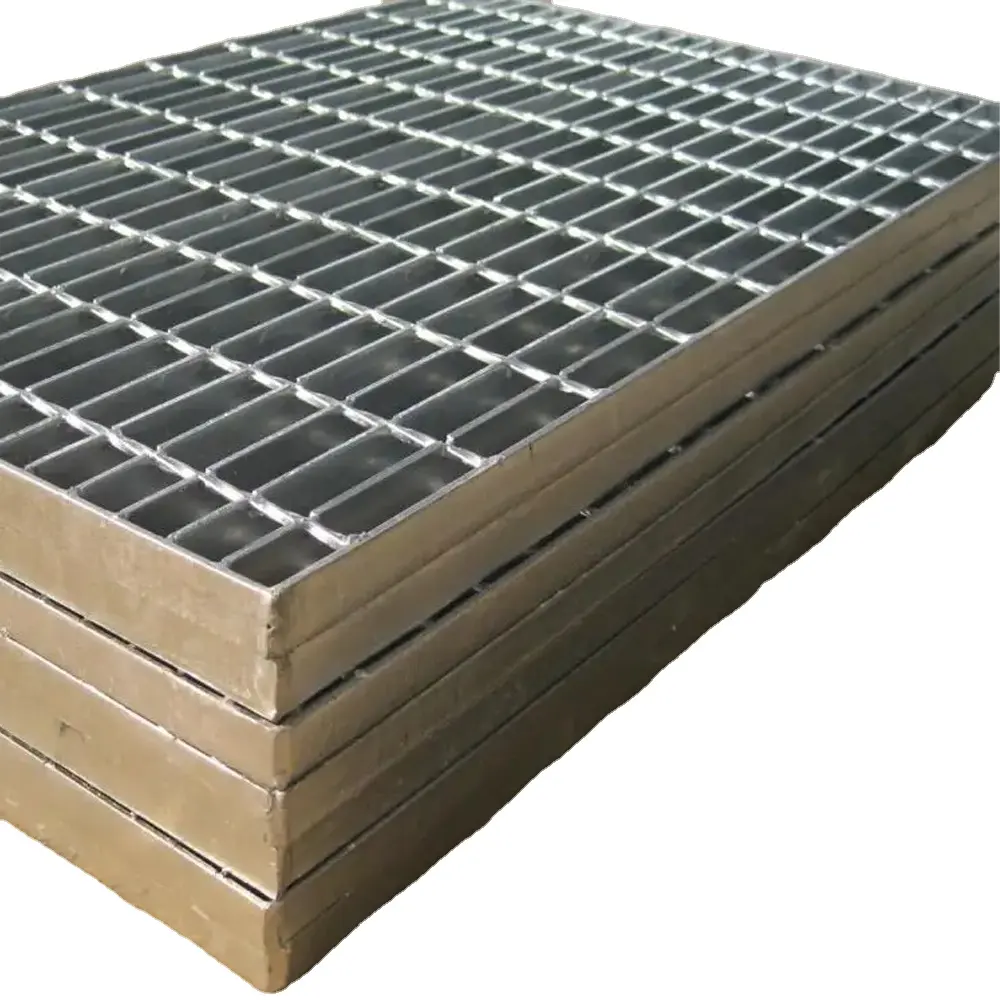 Pannelli di scorta zincati griglia metallica pavimentazione griglia in acciaio Standard zincato per la fabbricazione di griglie
