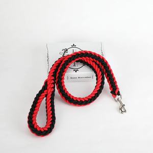 จำหน่ายโดยตรงจากผู้ผลิต สายจูงสุนัขขนสีทองขนาดใหญ่ สายจูงไนลอนแฟชั่น ตกแต่งด้วยริบบิ้น ขายส่งอุปกรณ์สัตว์เลี้ยง - Product Image 6