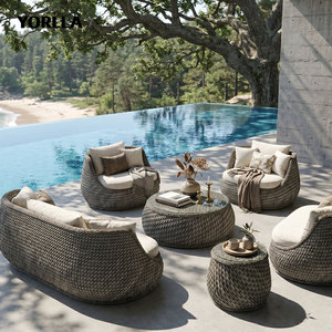 Ensemble <span class=keywords><strong>de</strong></span> canapés ronds tressés <span class=keywords><strong>de</strong></span> luxe pour complexe côtier, <span class=keywords><strong>salon</strong></span> en osier à cordes épaisses avec <span class=keywords><strong>table</strong></span> basse à plateau en verre, taille personnalisée - Product Image 4