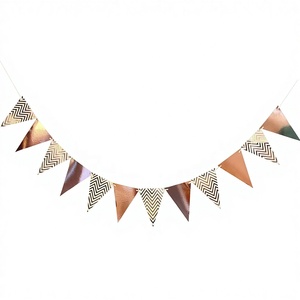 Guirlande de fanions en papier à rayures ondulées dorées et argentées de 6 pieds, bannière bleue, rose et noire pour événements festifs et décorations de fond - Product Image 4