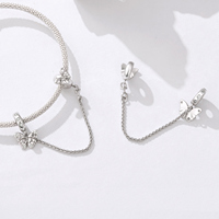 Breloque papillon plaquée argent avec strass en cristal, pendentif en alliage mignon pour bijoux unisexes, cadeau