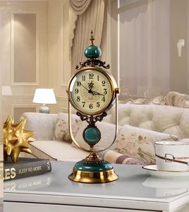 고급스러운 아르데코 유럽풍 라이트 럭셔리 전자식 금속 탁상시계 가정 장식품 - Product Image 3