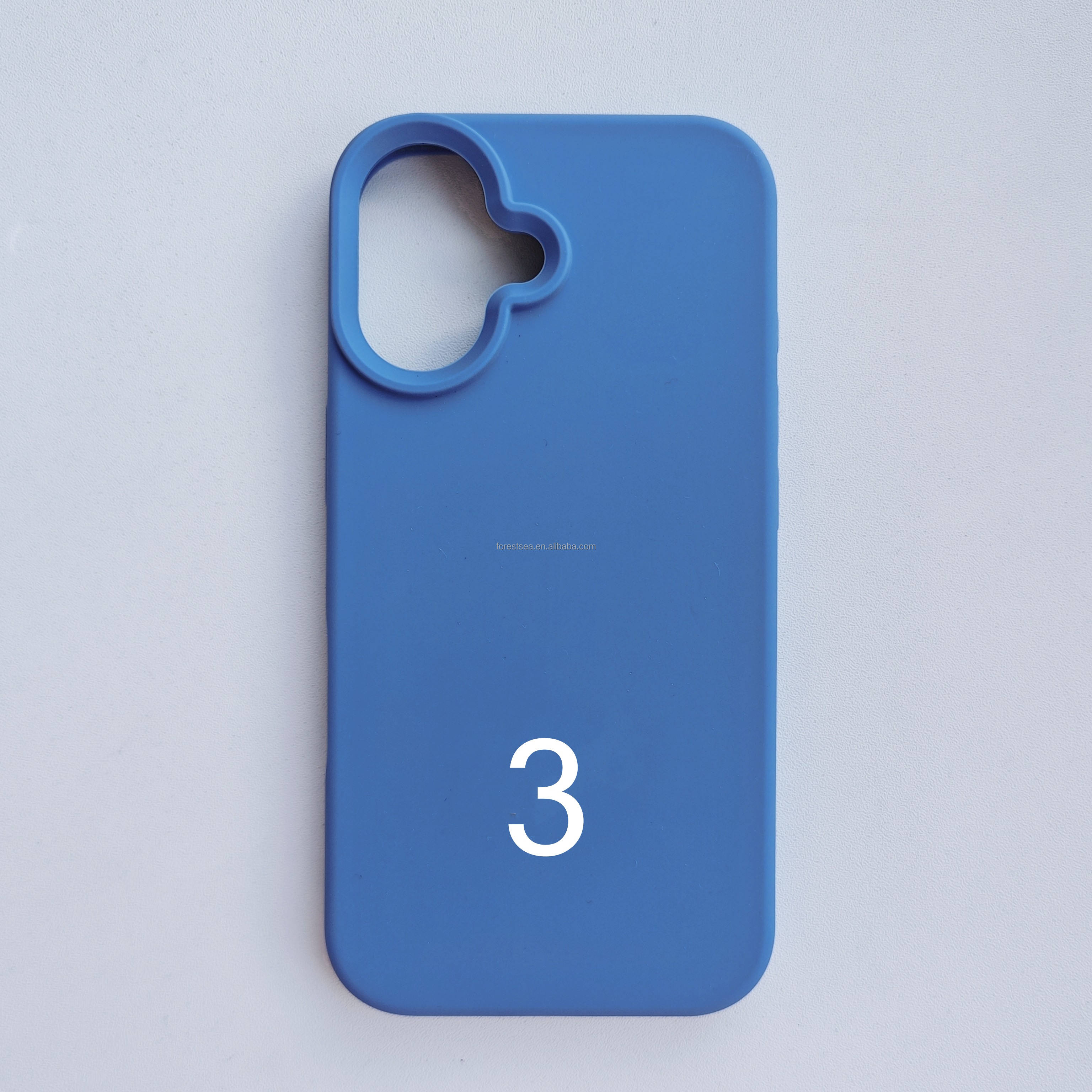 3.ทะเลสาบสีฟ้าเข้ม