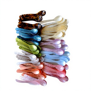 Cuillères à thé en résine faites à la main, thème ange, forme personnalisée, ensemble coloré, finition miroir, ustensiles décoratifs pour la maison, la cuisine et la table - Product Image 1