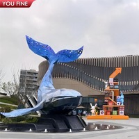 Sculpture de baleine géométrique YOUFIINE en acier inoxydable poli miroir pour la décoration des parcs et des places commerciales