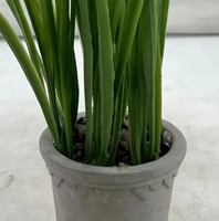 Bonsaï en herbe artificielle, plante en pot petite et éco-responsable avec des feuilles hautement réalistes pour la décoration intérieure