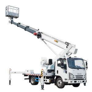 Camión de Trabajo Aéreo Isuzu con Brazo Telescópico de 4 Secciones y 24 m, Euro 6, para Mantenimiento de Alumbrado Público Municipal - Product Image 1